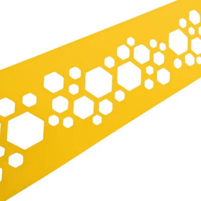 Produktbild von zaun|zu PREMIUM Nachbildung Hexagon: Sichtschutzstreifen mit Lasermuster für Doppelstabzaun Gelb 2,55m