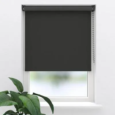 Produktbild von SOLUNA Verdunkelungsrollo colormatch V46 schwarz mit farblich abgestimmter Mechanik und Rückseite 210x190 cm inkl. Klemm