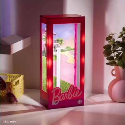 Produktbild von Paladone Barbie Doll Display Case, Umgebungsbeleuchtung, Pink, Universal, Akku, USB, AA, 150 mm
