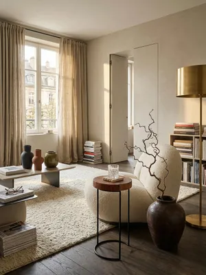 Produktbild von Beistelltisch AKOLA Massiv-Holz Sheesham Wohnzimmer-Tisch Metallbeine Landhaus-Stil Baumstamm-Form Echt-Holz Natur