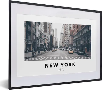 Produktbild von MuchoWow® Gerahmtes Poster New York - Straße - Auto 40x30 cm - Poster mit Schwarzem Bilderrahmen Wandposter Rahmen Foto Bilder - Bilderrahmen - Poster im Rahmen