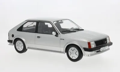 Produktbild von MCG MCG18533 - 1/18 - Opel Kadett D GTE, silber, 1983 - Neu