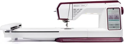 Produktbild von Husqvarna Viking Designer Topaz 65 mit Stickmodul