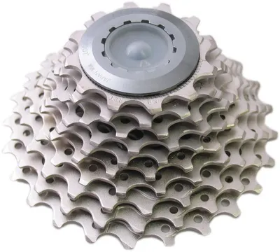 Imagen del producto de Casete de 10 velocidades Shimano Ultegra CS-6700, rango 12-25 dientes