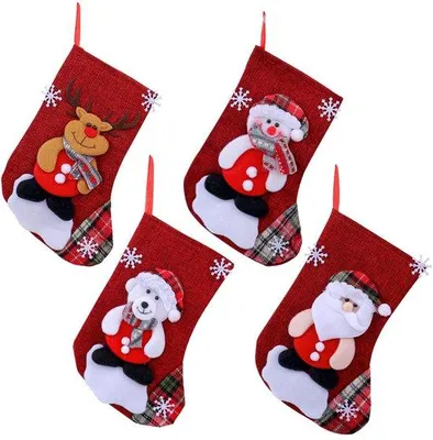 Immagine prodotto di Calze natalizie personalizzabili di grandi dimensioni – Set da 4, ideali per essere appese e riempite, calze decorative con personalizzazione del nome