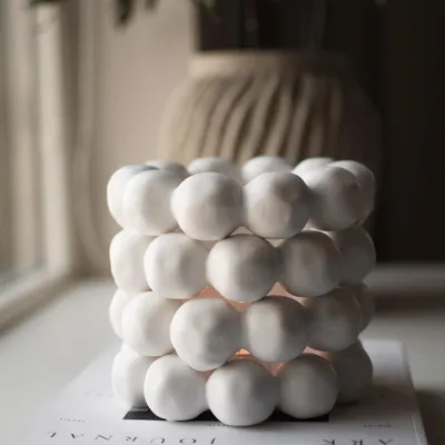 Produktbild von Windlicht Bright weiß Keramik D 17 x H 15 cm Schneeball-Form für Stumpenkerze