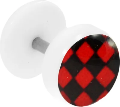 Produktbild von Fake Plug Ohrstecker mit Motiv Schachbrett rot