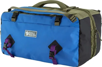 A studio shot of a Fjällräven Vardag Splitpack Rucksack.