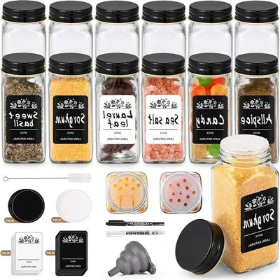 Productafbeelding van Vierkante kruidenpotjes set van 12 - doe-het-zelf kruidenetiketten - 120 ml - strooiinzetstuk - krijtstift - trechter en borstel - zwart deksel Kruidenpotjes vierkant