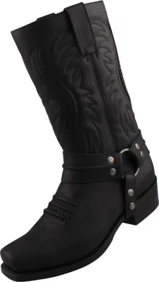 Auf dem Bild ist ein schwarzer Stiefel zu sehen der von der Seite präsentiert wird. Der Stiefel hat eine glatte Oberfläche und eine hohe Form die bis zur Mitte des Schaftes reicht.