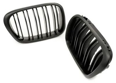 Obrázek produktu pro Maska chladiče BMW 5 E39 dual černý mat