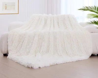 Zdjęcie produktu dla Unyqoos® Kołdra do przytulania, 160 x 200 cm – bardzo ciepła kołdra do domu, wykonana z polaru flanelowego (100% poliester), imitująca futro, miękka i łatwa w pielęgnacji, idealna do sofy i łóżka