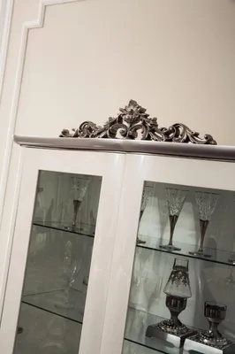 Produktbild von Vitrine Weiß Glasschrank Design Klassische Schrank Luxus Holz Möbel Vitrinen Neu