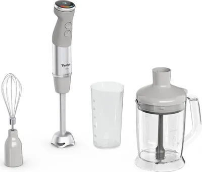 A set of kitchen appliances including a hand blender, a whisk attachment, a measuring cup, and a chopper attachment, displayed on a white background.