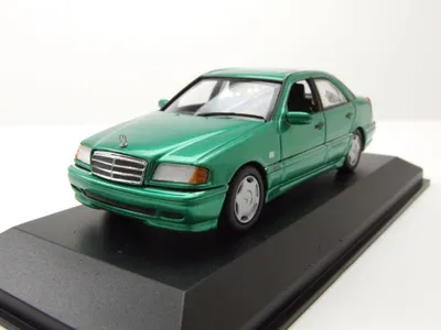 Produktbild von Mercedes C-Klasse W202 1997 grün metallic Modellauto 1:43 Maxichamps
