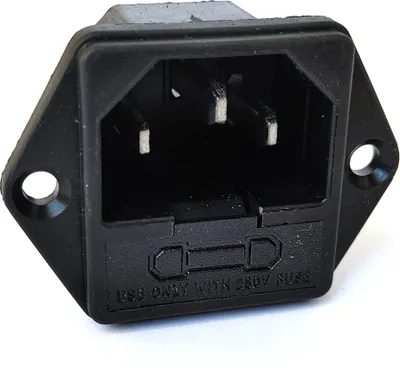 Produktbild von Kaltgeräte Einbaustecker mit Sicherungsschacht Einbaubuchse 230V Lötanschluss