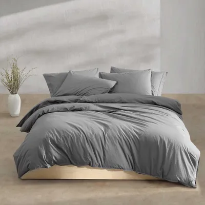 Produktbild von Calvin Klein Queen-Bettwäsche-Set, Moderne Baumwoll-Perkal-Bettwäsche mit passenden Kissenbezügen, gemütliche Heimdekoration, - (gewaschenes Perkal-Graphit, Queen)