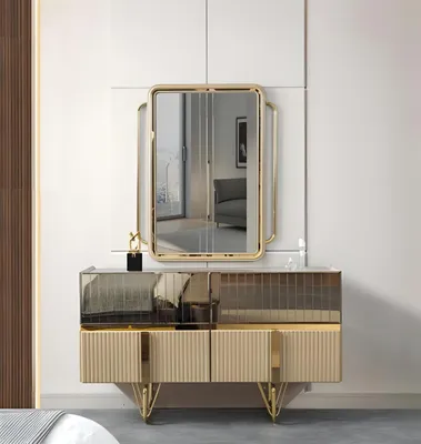 Image de Coiffeuse moderne avec un miroir raffiné et une finition dorée