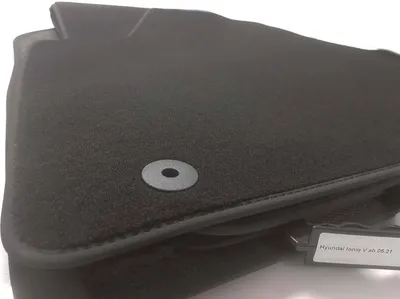 Immagine prodotto di Tappetini per Hyundai Ioniq V (dal 2021) Tappetini in velours premium di qualità originale Tappetini per auto, neri, 3 pezzi