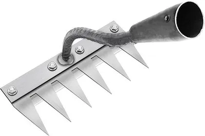Immagine prodotto di Rastrello da giardino portatile in metallo per falciare il prato – Rastrello a 6 denti – Rastrello manuale per prato / sgombero / giardinaggio (senza lama) 6 denti