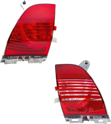 Produktbild von Rückleuchten-Set links rechts P21W Halogen HELLA für u.a. PEUGEOT 2008