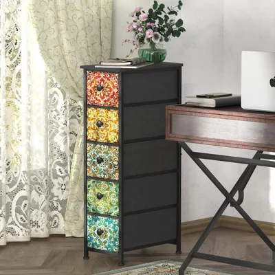 Zdjęcie produktu dla Wąska komoda z 5 szufladami obitymi tkaniną, wzór w stylu bohemińskim, metalowa rama, płyta drewniana, wymiary: 25x48x89 cm