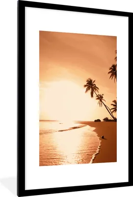 Produktbild von MuchoWow® Gerahmtes Poster Sonnenuntergang - Tropisch - Palme - Strand - Meer 60x90 cm - Poster mit Schwarzem Bilderrahmen Wandposter Rahmen Foto Bilder - Dekoration - Wandposter Wohnzimmer - Hochwertig