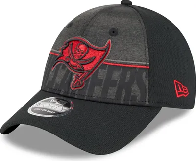 Obrázek produktu pro New Era 9FORTY Stretch Cap - TRAINING Tampa Bay Buccaneers