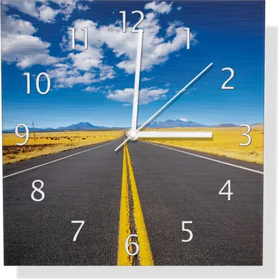 Produktbild von Wallario Design Wanduhr Route 89 in Arizona - Am Ende der Horizont aus Aluverbund, Größe 30 x 30 cm