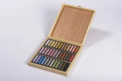 Produktbild von Blockx Holzbox mit 36 Pastellkreiden, 25x29 cm, Porträt Portrait 12936PBXC