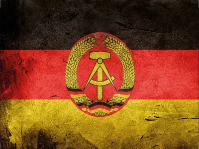 Produktbild von vianmo Holzschild 30x40 cm Flagge DDR Fahne