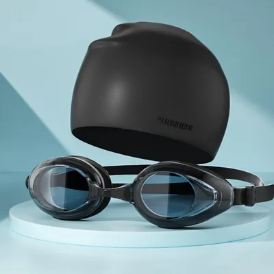 Produktbild von Schwimmbrille & Badekappe 2er Set – Verstellbar, Anti-Beschlag, UV-Schutz, Unisex