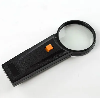 Produktbild von Leselupe Lesehilfe Handlupe Leuchtlupe Lupe mit Licht