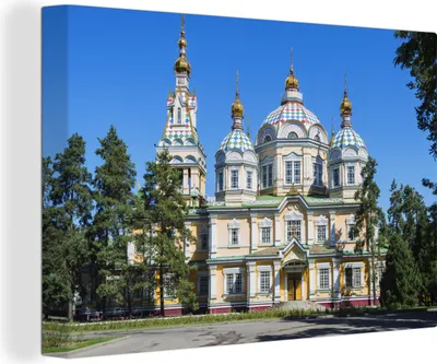 Zdjęcie produktu dla OneMillionCanvasses® - Obrazy na płótnie - 140x90 cm, Katedra w Ałmaty między drzewami w Kazachstanie, dekoracja ścienna - Zdjęcie na płótnie - Obraz na płótnie