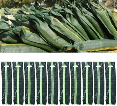 Productafbeelding van PolkaHome, zandzakken met handgreep, Set van 10 ongevulde zandzakken (25x100 cm) voor bescherming tegen hoogwater - Silozakken voor