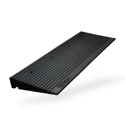 Productafbeelding van Bepco Premium drempelhelling - 100 x 35 x 7,5 cm - gemaakt van gerecycled rubber - met geïntegreerde onderlegschijven