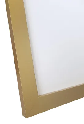 Imagen del producto de Marco dorado, de 21 x 10 cm, para 3 fotografías de 7 x 5 pulgadas, con fondo blanco para las fotografías, ideal para colgar en la pared