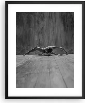 Produktbild von Gerahmtes Poster - Schwarzer Rahmen - Tanz Schwarzweiß Frau - 40x50 cm - Wand Bild - Wanddeko - Wandbilder - Kunstposter - Wandposter - Bilderrahmen - Bilder - Kunstdruck - Wandbild - P2BPA40x50-4352