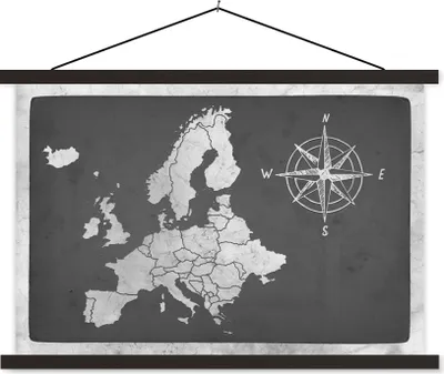 Produktbild von MuchoWow® Textilposter Vintage Euro-Karte mit Windrose - schwarz und weiß 90x60 cm mit schwarzem Rahmen - Aufhängungssatz
