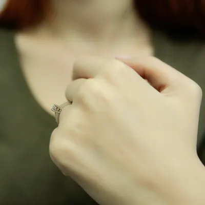 Produktbild von Diamant Solitär Ring 0,30 Carat Effekt Antragsring - 57 (18,10 mm)