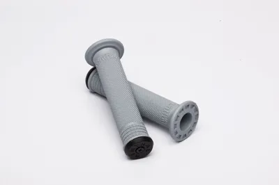 Zdjęcie produktu dla Chwyty kierownicy Renthal Push On Grip, 135 mm / 135 mm, miękkie - szare