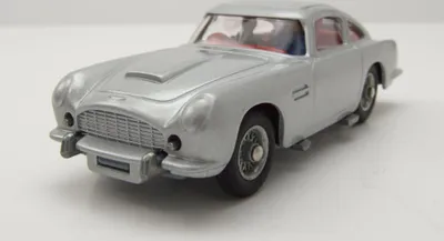 Produktbild von Corgi RT26101S Aston Martin DB5 silber James Bond 007 1:43