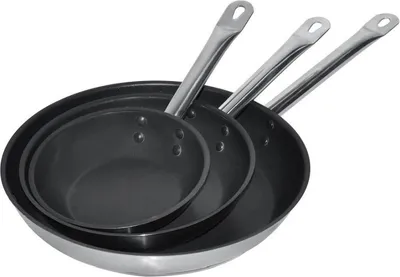 Produktbild von Combisteel Bratpfanne aus Edelstahl und Tevlon 2,3 Liter
