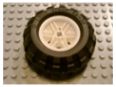Productafbeelding van [N] Witte velg, 30,4 mm diameter x 20 mm breed, zonder bevestigingsgaten en met verstevigde rand, met zwarte band van het type "balloon" (56 x 26) (56145 / 55976)