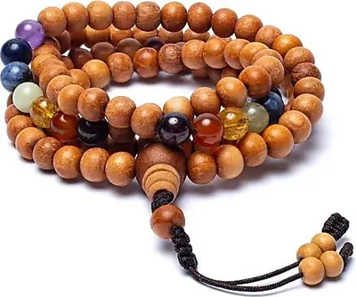 Image de Mala en bois de Kadam avec 108 perles – 0,8 cm. Disponible en ligne. Qualité supérieure