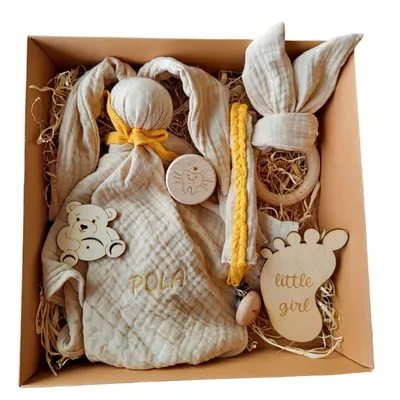 Produktbild von Love Gifts® Baby Geschenkset einzigartiges Musselin-Babyset, das sich perfekt für eine Geburt, eine Babyparty, Weihnachten oder eine Taufe eignet, bei