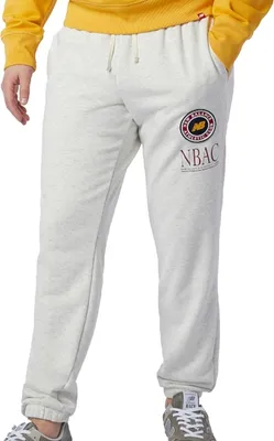 Produktbild von New Balance Essentials Athletic Club Pant - Gr. S