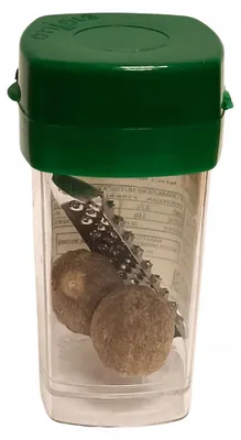 Image de Noix de muscade + râpe GI.AN, 2 x 15 g