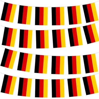 Produktbild von 10m Flaggenkette mit 30 Deutschland Flaggen für EM Deko