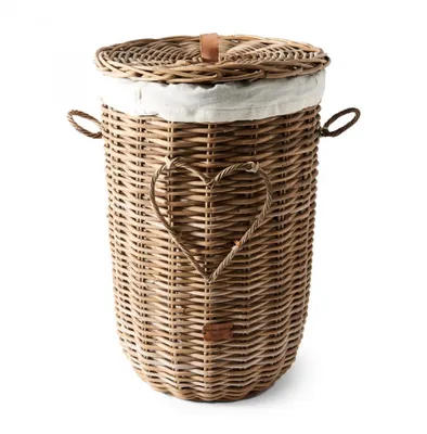 Image de Riviera Maison - Panier à linge en rotin avec coeur "Rustic Rattan Heart" (41x64cm)